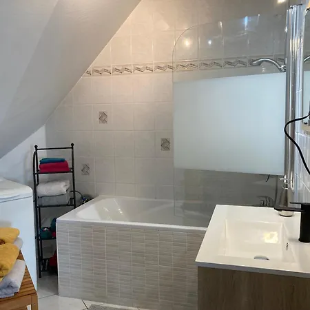 3 Pieces Proche Centre アパート *